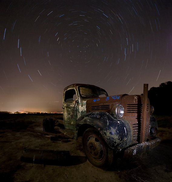 596 - 90 parked under the stars - MILLER MARVIN - united states of america.jpg